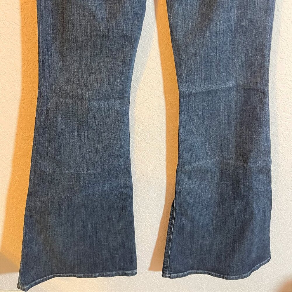 Black Orchid NWT Women's Dark Blue Cotton/Poly High Rise Flare Jeans, Size 26 - Picture 6 of 7